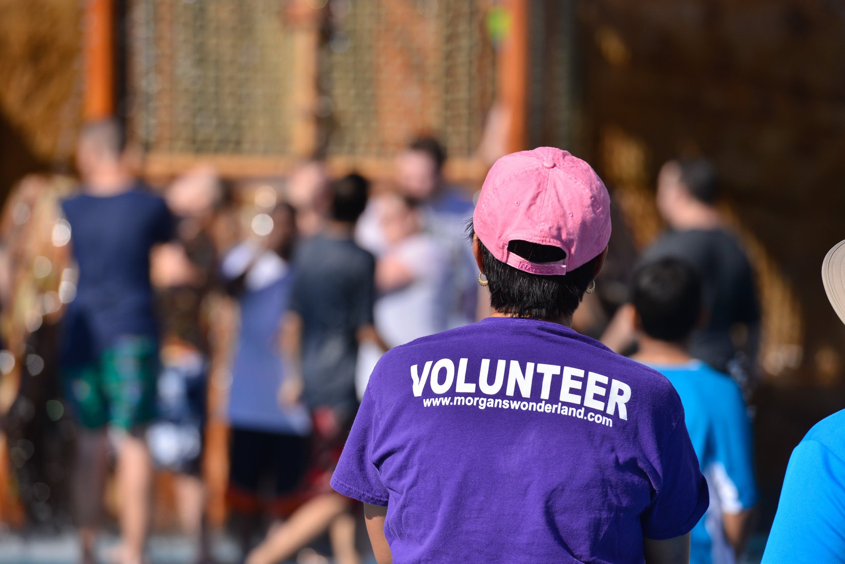 Volunteer wearing their Morgans Volunteer shirt